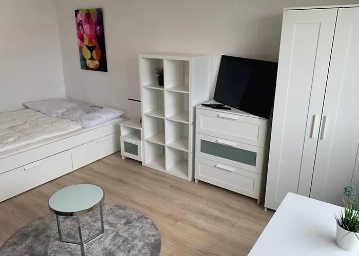 1 Zi-Whg, Netflix, Wifi, Kueche, 15Min Zum Zentrum