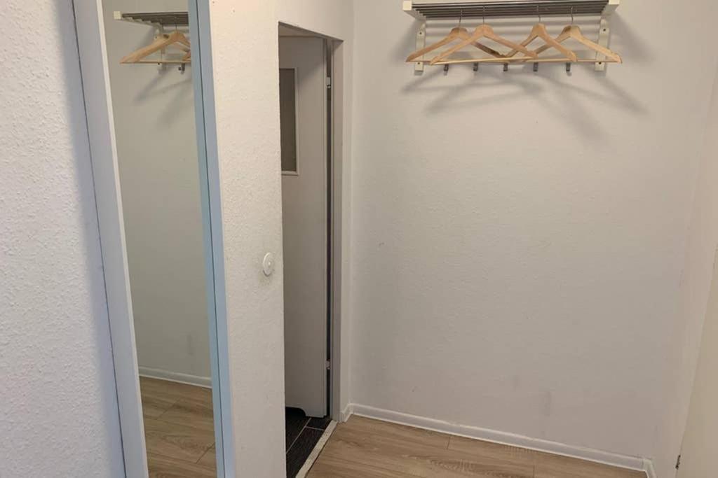 1 Zi-whg, Netflix, Wifi, Kueche, 15min Zum Zentrum