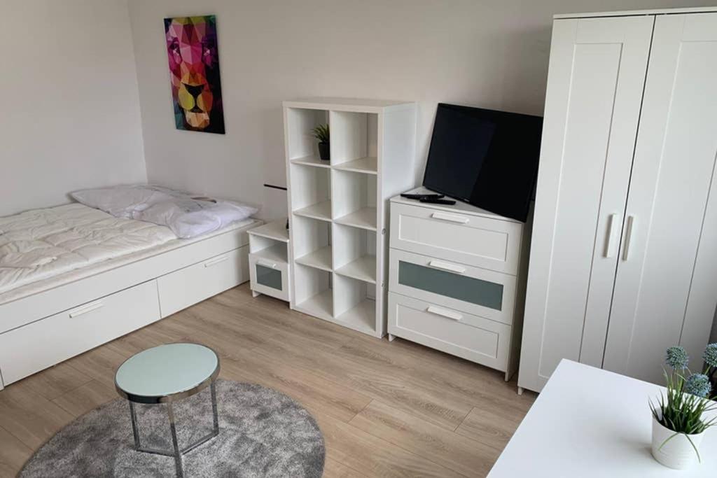 1 Zi-whg, Netflix, Wifi, Kueche, 15min Zum Zentrum * Leipzig